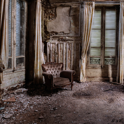 Abandoned Room Brown Armchair Photography Backdrop SBH0294